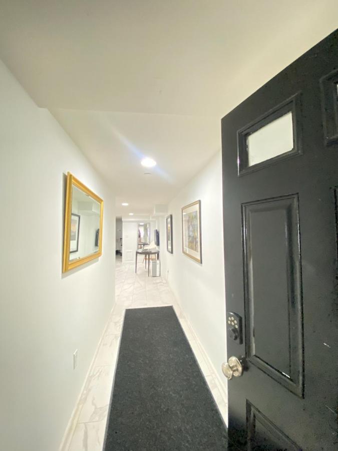 Lovely Remodeled 2Bdrm Basement Home واشنطن المظهر الخارجي الصورة